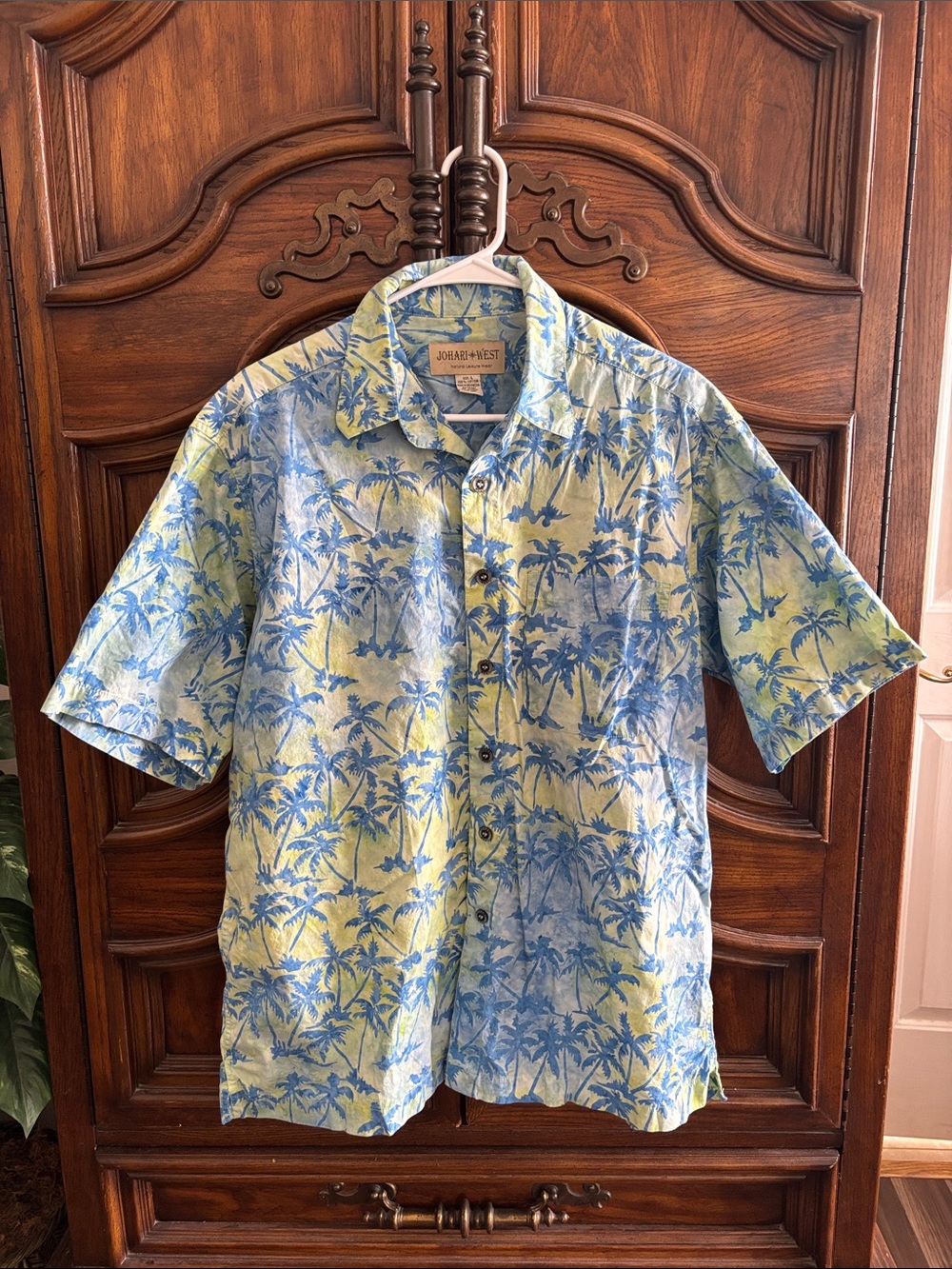 Johari West Men's Palm Tree Print Cotton Button Up Hawaiian Shirt